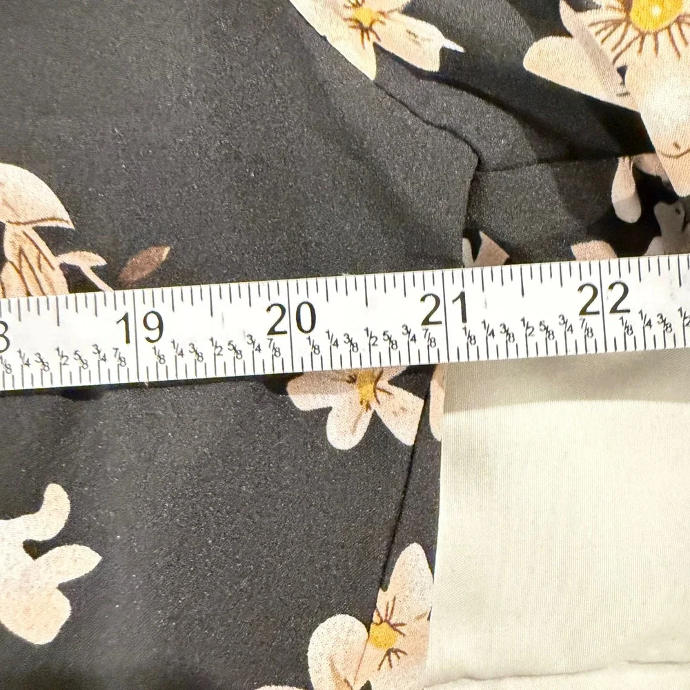 Fun2Fun Mackenzie Henley Blouse Black‎ Floral Roll Tab Sleeve Top XL